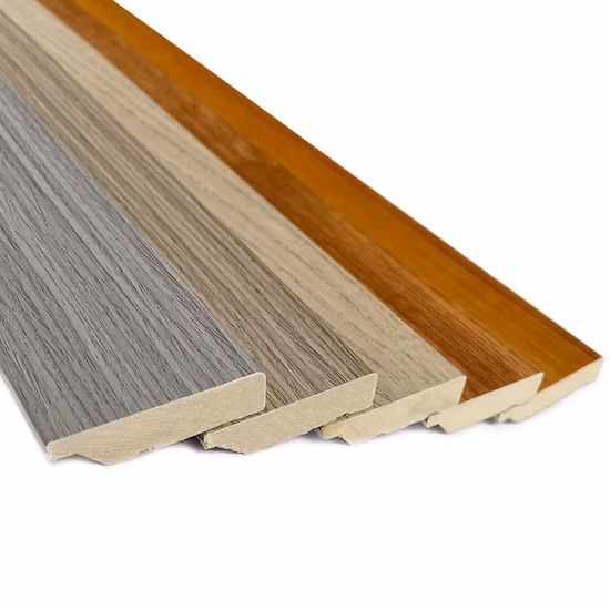 Sockelleiste, kostenloses Muster, Fußleiste aus massivem Holz, Wand-Bodenbelag, Kicker